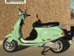 2001 Vespa et2 50cc 2-stroke Scooter