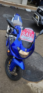 YAMAHA YZF 2002 600cc