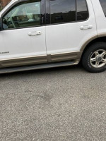 2002 Ford Explorer 70,000 mi