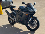 2005 Yamaha R6 Raven ( MINT CONDITION ) garage kept clean title 13k mi
