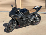 2005 Yamaha R6 Raven ( MINT CONDITION ) garage kept clean title 13k mi