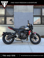 2023 Triumph Trident 660 Silver Ice Diablo Red