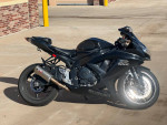 2008 Suzuki GSXR750 ( clean title ) garage kept!