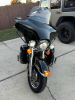 2011 Harley Davidson FLHTK under 8,000 miles!