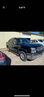 2003 Chevrolet Avalanche 125,000 mi