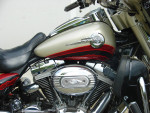 2006 Harley Davidson Ultra Classic CVO (Beige w/ Red and Black)