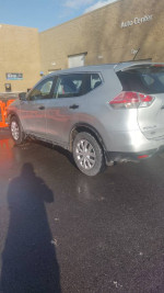 2016 Nissan Rogue 137,000 mi