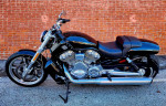 ** 2013 Harley Davidson VRSCF V-rod ** low miles **