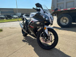 Vitacci GTX 250 EFI Motorcycle, Clutch - 5 Speed, Electric Start
