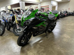 Vitacci GTX 250 EFI Motorcycle, Clutch - 5 Speed, Electric Start
