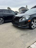 Mercedes-Benz 126,000 mi