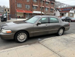 2003 Lincoln Town Car 85,000 mi
