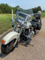 Beautiful 2003 100 Year Anniversary Heritage Classic FLSTCI