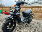 2007 Yamaha Zuma 50cc motor scooter 🛵 runs like new with clean title fully se