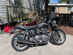 Triumph Thruxton 900