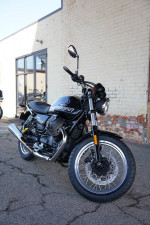 2023 Moto Guzzi V7 Special Silver Stripe