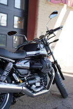 2023 Moto Guzzi V7 Special Silver Stripe