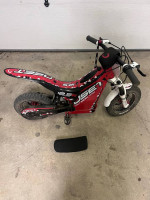Oset 12.5 Racing kids electric motorycle