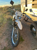 Suzuki Dr200