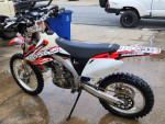 2006 Honda Crf450r red sticker