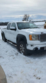 2007 GMC Sierra 1500 113,000 mi