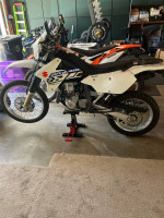 2019 Suzuki DRZ-400S