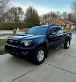 2012 Toyota Tacoma V6 4WD  89,000 mi