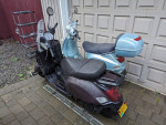 His and hers Vespa gt200 / lx150