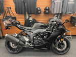 2024 Kawasaki Ninja ZX -6R Metallic Flat Spark Black Ebony