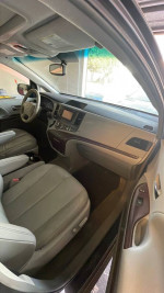 2012 Toyota Sienna XLE 7-Passenger AWD 54,000 mi
