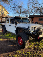 2020 Jeep Gladiator Sport 4WD  142,000 mi