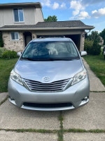 2015 Toyota Sienna XLE 7-Passenger AWD 67,000 mi