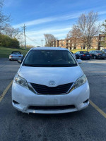 2014 Toyota Sienna 66,000 mi