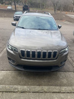 2019 Jeep Cherokee Latitude FWD 138,000 mi