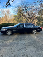2011 Lincoln Town Car 108,000 mi
