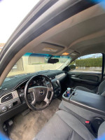 2010 Chevrolet Suburban 69,000 mi