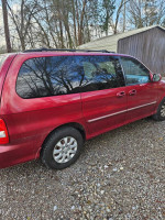 2005 Kia Sedona 137,000 mi