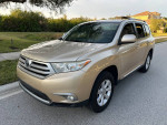 2013 Toyota Highlander Plus FWD 120,000 mi