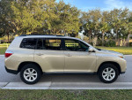 2013 Toyota Highlander Plus FWD 120,000 mi