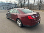 2013 Ford Taurus 133,000 mi