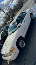 2000 Ford Crown Victoria 130,000 mi
