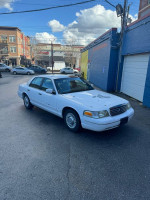 2000 Ford Crown Victoria 130,000 mi