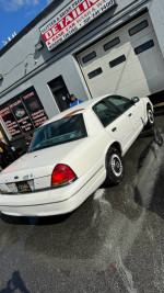 2000 Ford Crown Victoria 130,000 mi