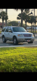 2005 Ford Expedition Eddie Bauer 4WD  90,000 mi