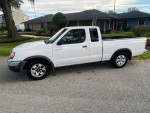 2000 Nissan Frontier XE 4WD  117,000 mi