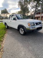 2000 Nissan Frontier XE 4WD  117,000 mi