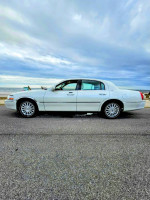 2004 Lincoln Town Car Ultimate RWD 89,000 mi