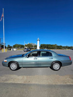 2005 Lincoln Town Car Signature RWD 91,000 mi
