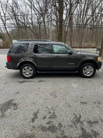 2005 Ford Explorer 120,000 mi