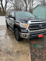 2014 Toyota Tundra SR 4WD 121,000 mi